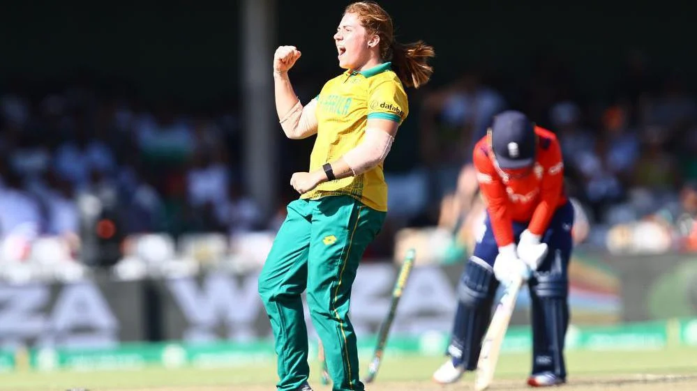 South Africa's Nadine de Klerk celebrates a wicket against England